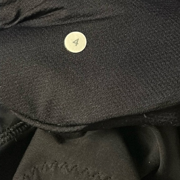 Lululemon Inspire Tight II (Mesh)
Black size 4 - Picture 5 of 16